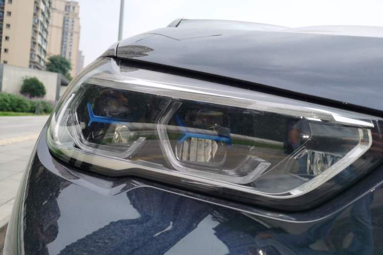 Used BMW X5 2020 xDrive40i M Sport Package Right Front Headlight