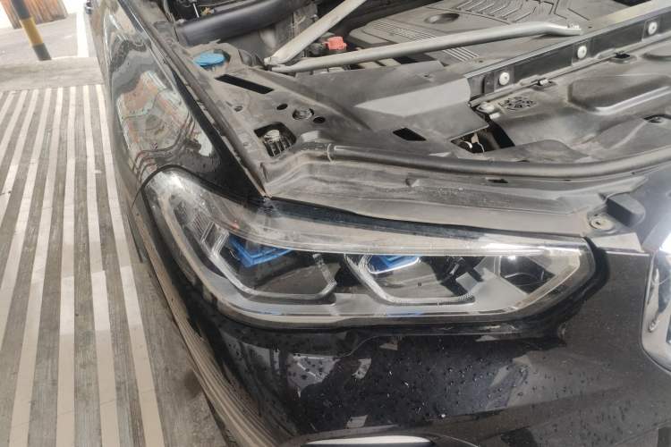 Used BMW X5 2020 xDrive40i M Sport Package Right Front Headlight