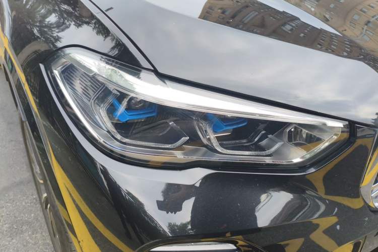 Used BMW X5 2020 xDrive30i M Sport Package Right Front Headlight
