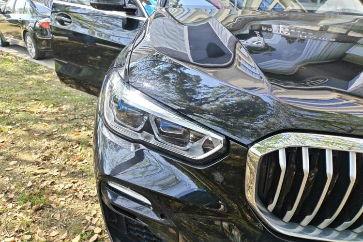 Used BMW X5 2020 xDrive40i M Sport Package Right Front Headlight