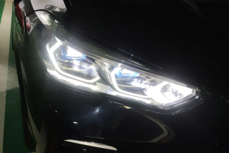 Used BMW X5 2020 xDrive40i M Sport Package Right Front Headlight