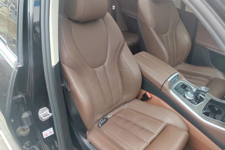 Used BMW X5 2020 xDrive40i M Sport Package Right Front Seat