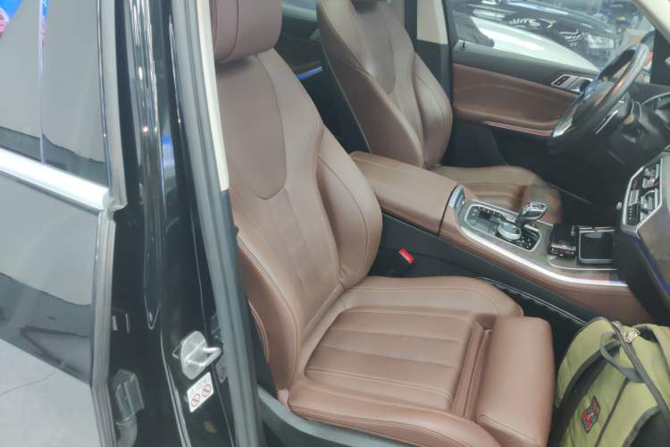 Used BMW X5 2020 xDrive30i X Design Package Right Front Seat