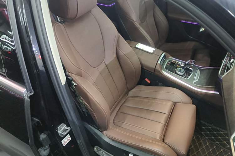 Used BMW X5 2020 xDrive30i X Design Package Right Front Seat