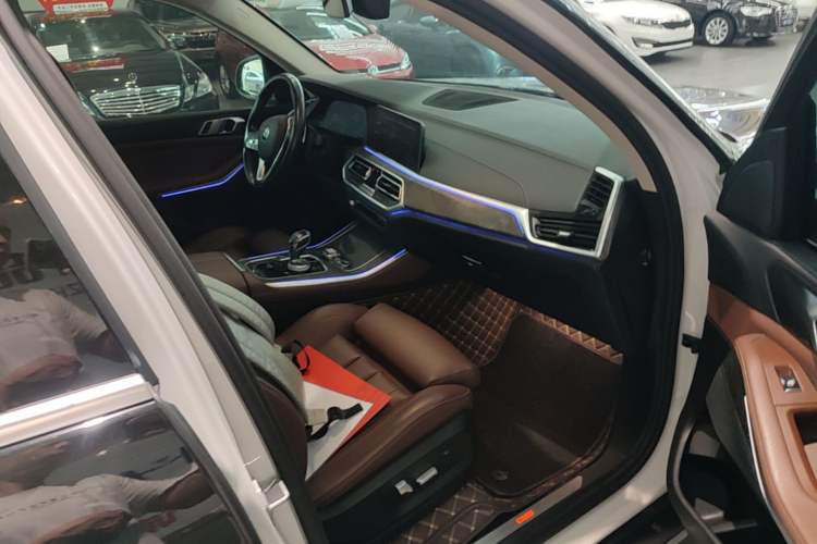 Used BMW X5 2020 xDrive30i X Design Package Right Front Seat