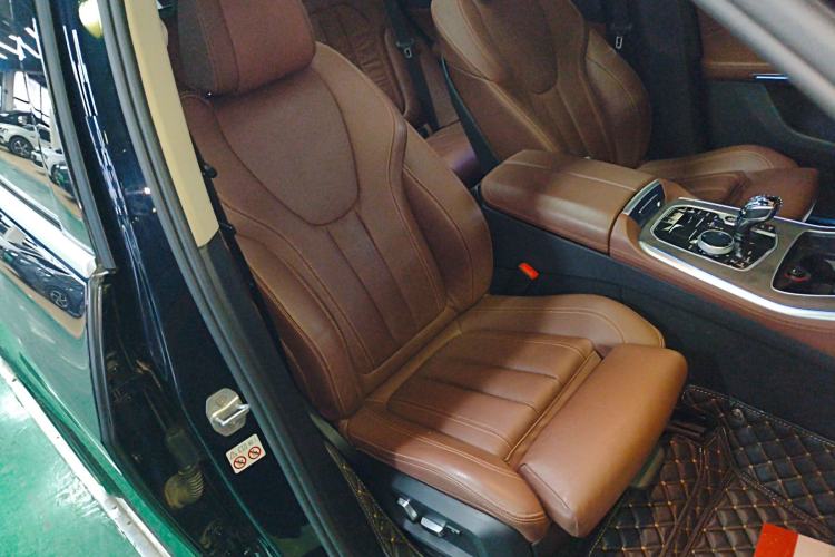 Used BMW X5 2020 xDrive30i M Sport Package Right Front Seat