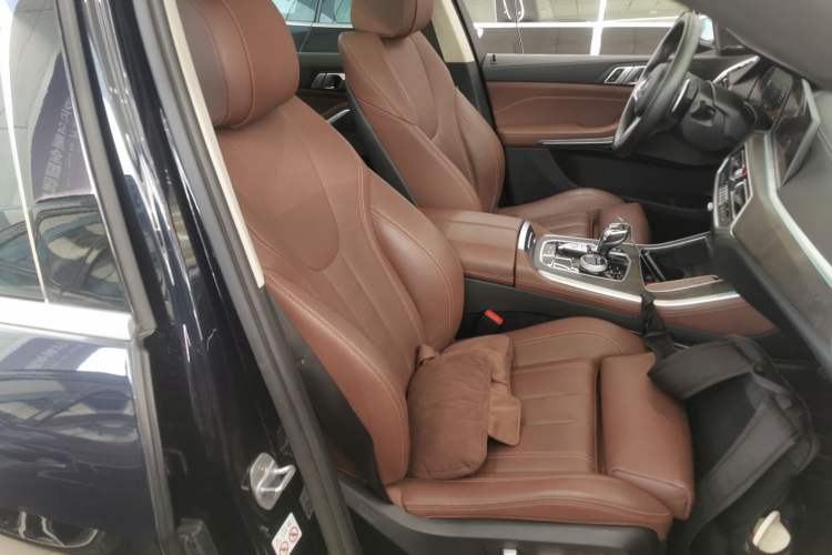 Used BMW X5 2020 xDrive40i M Sport Package Right Front Seat