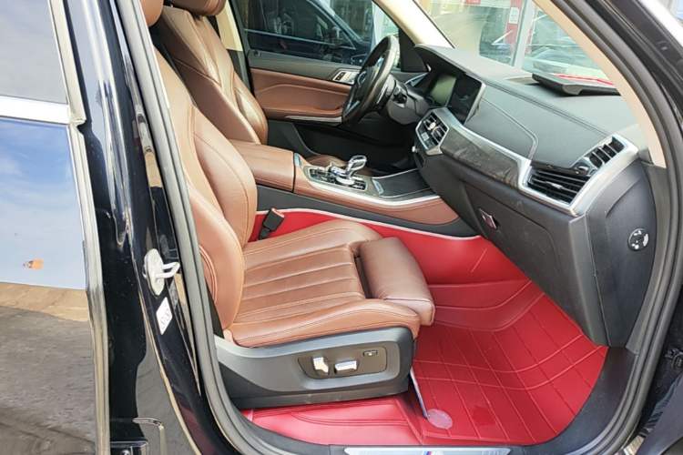 Used BMW X5 2020 xDrive30i M Sport Package Right Front Seat