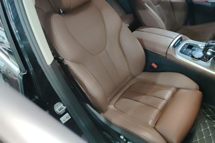 Used BMW X5 2020 xDrive30i X Design Package Right Front Seat