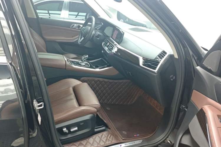 Used BMW X5 2020 xDrive30i M Sport Package Right Front Seat