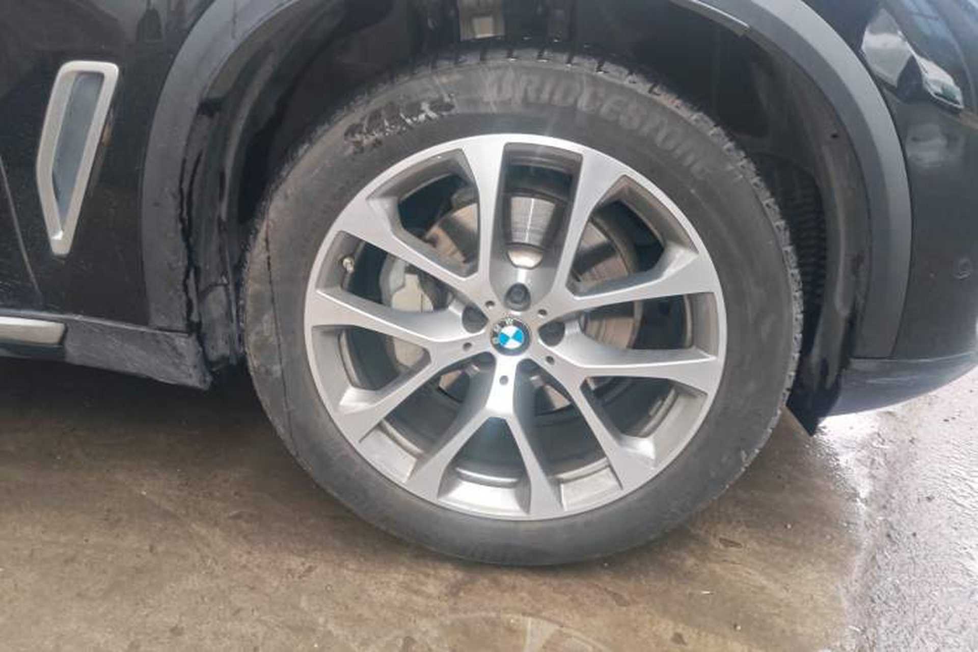 Used BMW X5 2020 xDrive30i X Design Package Right Front Wheel Hub