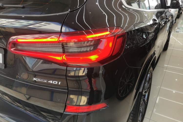 Used BMW X5 2020 xDrive40i M Sport Package Right Rear Taillight