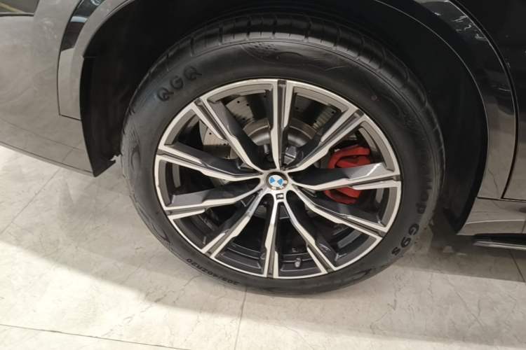 Used BMW X5 2020 xDrive40i M Sport Package Right Rear Wheel Hub