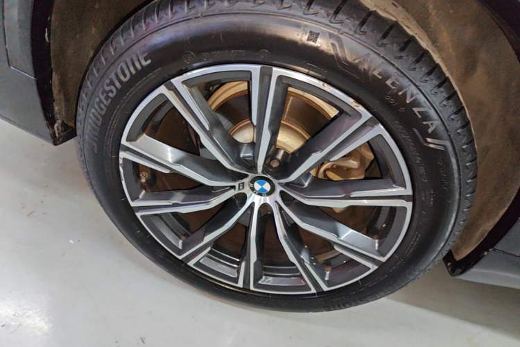 Used BMW X5 2020 xDrive30i M Sport Package Right Rear Wheel Hub