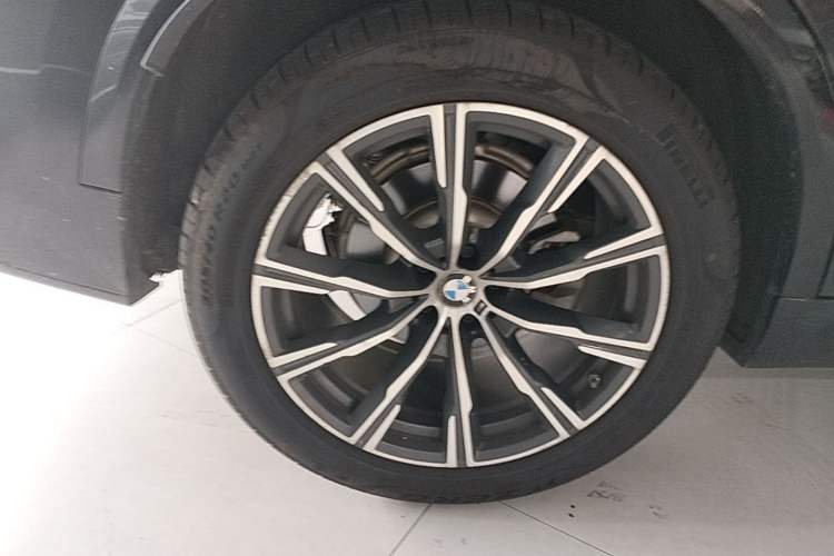 Used BMW X5 2020 xDrive30i M Sport Package Right Rear Wheel Hub