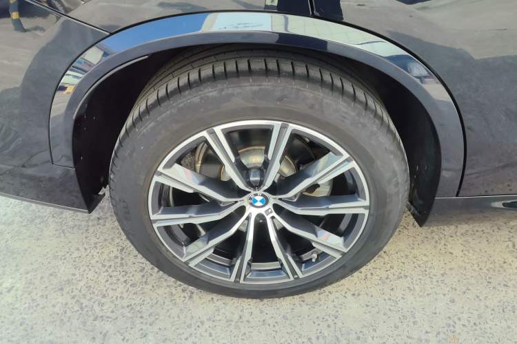 Used BMW X5 2020 xDrive30i M Sport Package Right Rear Wheel Hub