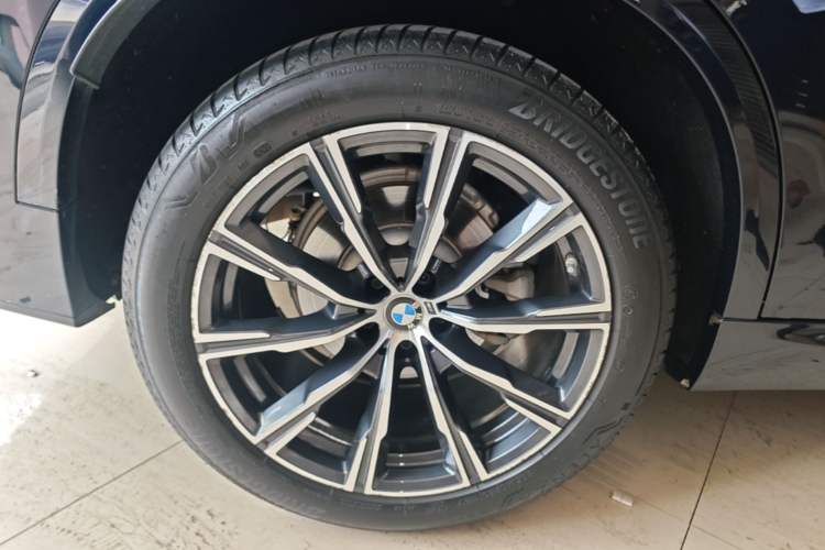 Used BMW X5 2020 xDrive30i M Sport Package Right Rear Wheel Hub