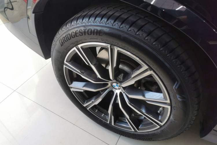 Used BMW X5 2020 xDrive40i M Sport Package Right Rear Wheel Hub