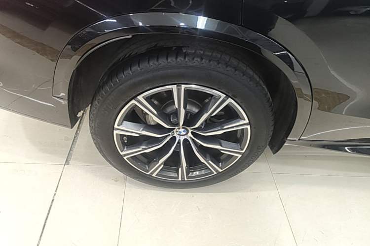Used BMW X5 2020 xDrive30i M Sport Package Right Rear Wheel Hub