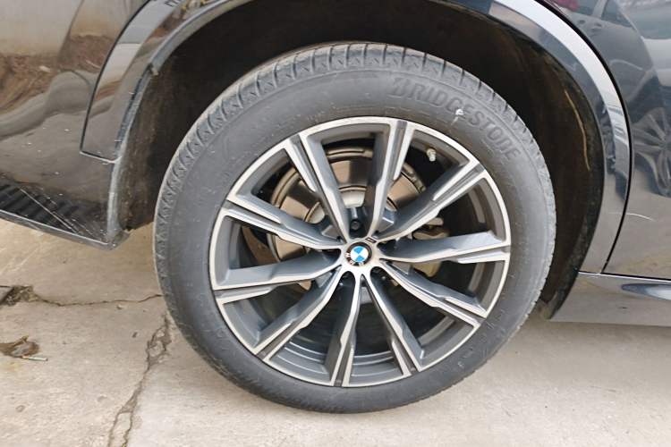 Used BMW X5 2020 xDrive30i M Sport Package Right Rear Wheel Hub