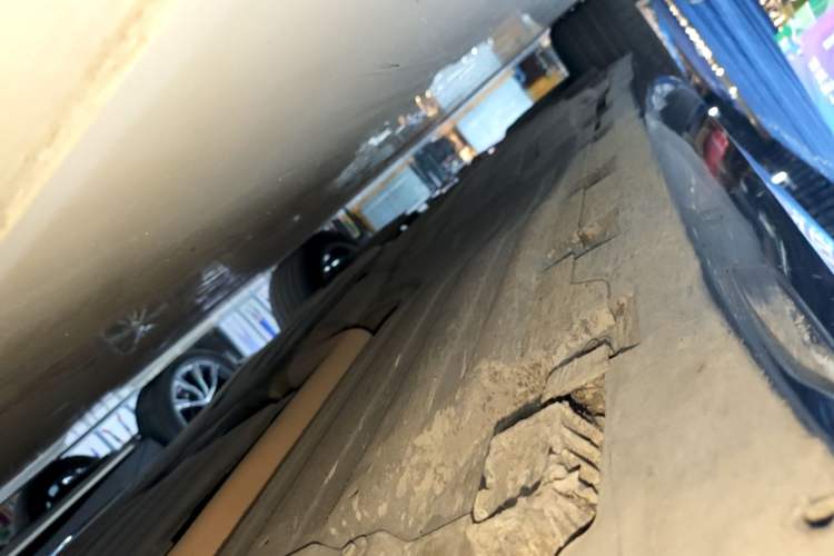 Used BMW X5 2020 xDrive40i M Sport Package Right Side Sill