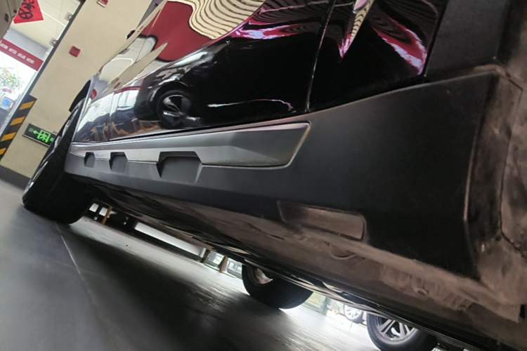 Used BMW X5 2020 xDrive30i X Design Package Right Side Sill