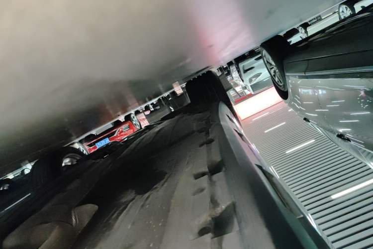 Used BMW X5 2020 xDrive30i X Design Package Right Side Sill