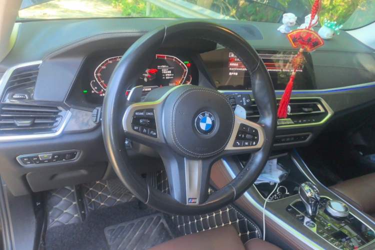 Used BMW X5 2020 xDrive30i M Sport Package Steering Wheel