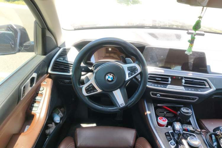Used BMW X5 2020 xDrive30i M Sport Package Steering Wheel