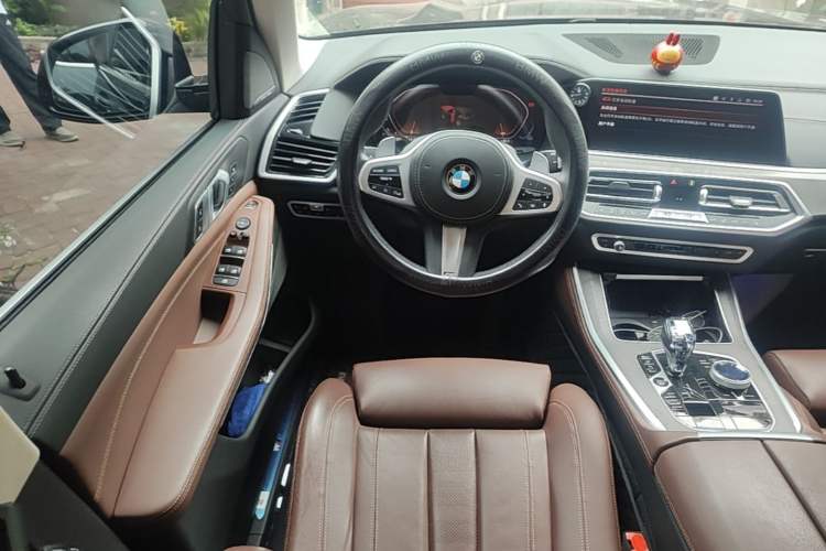 Used BMW X5 2020 xDrive40i M Sport Package Steering Wheel