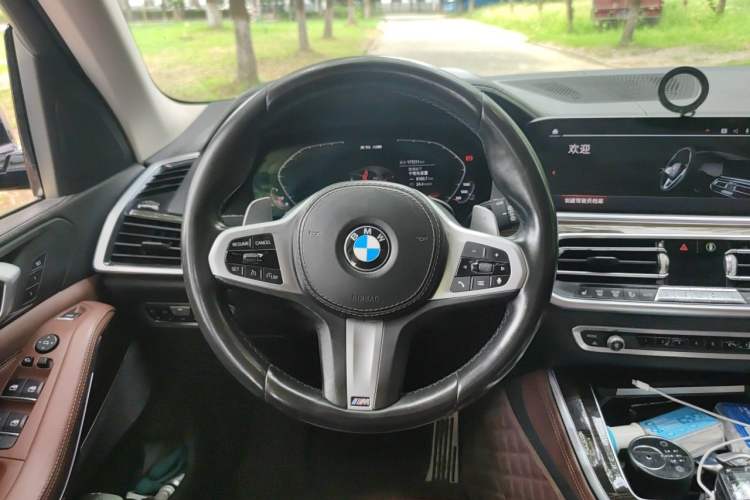 Used BMW X5 2020 xDrive40i M Sport Package Steering Wheel