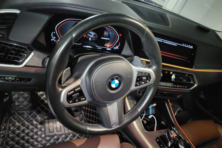 Used BMW X5 2020 xDrive30i M Sport Package Steering Wheel