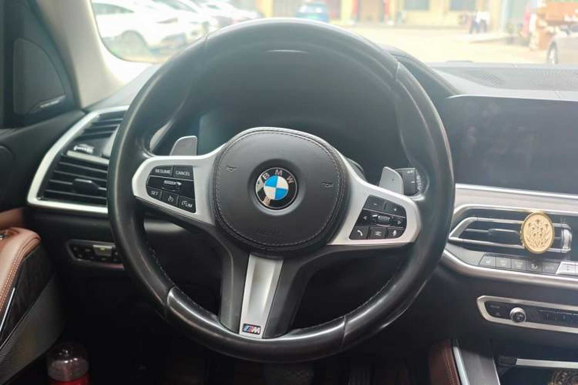 Used BMW X5 2020 xDrive40i M Sport Package Steering Wheel