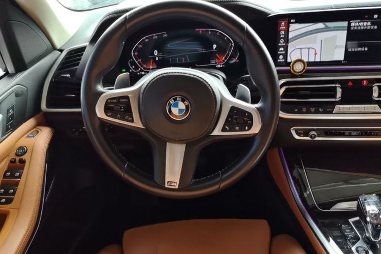 Used BMW X5 2020 xDrive40i M Sport Package Steering Wheel