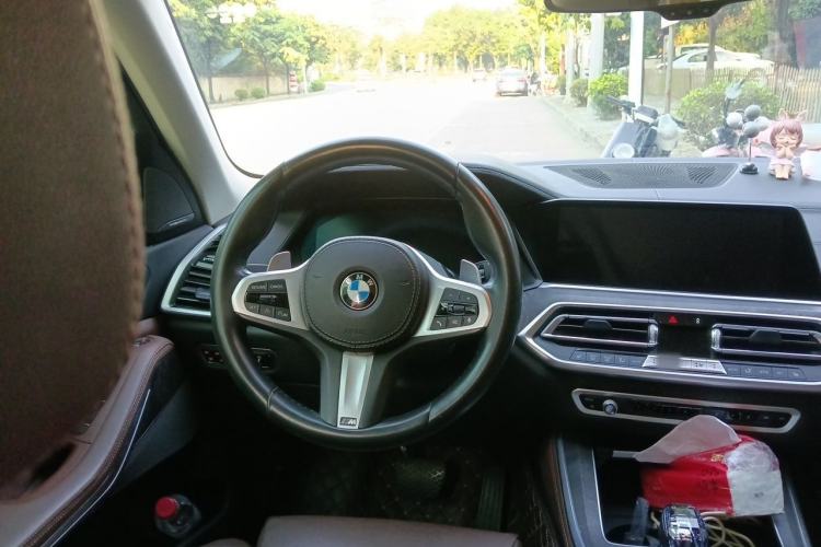 Used BMW X5 2020 xDrive30i M Sport Package Steering Wheel