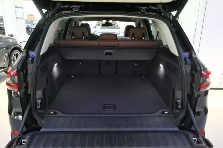 Used BMW X5 2020 xDrive30i X Design Package Trunk