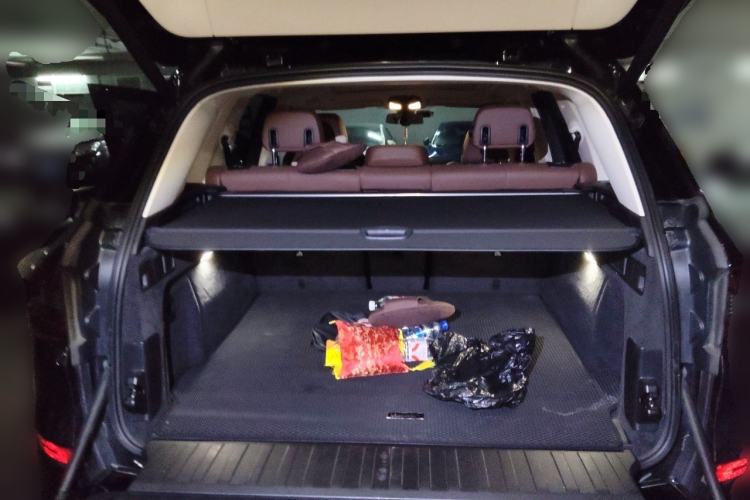 Used BMW X5 2020 xDrive40i M Sport Package Trunk