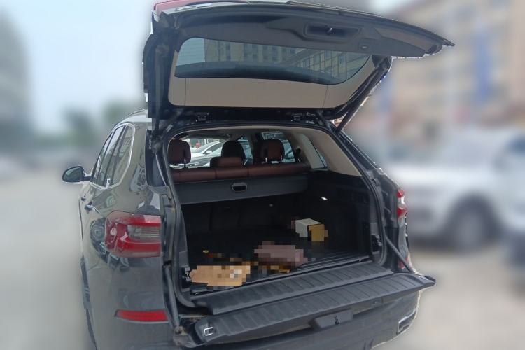 Used BMW X5 2020 xDrive40i M Sport Package Trunk