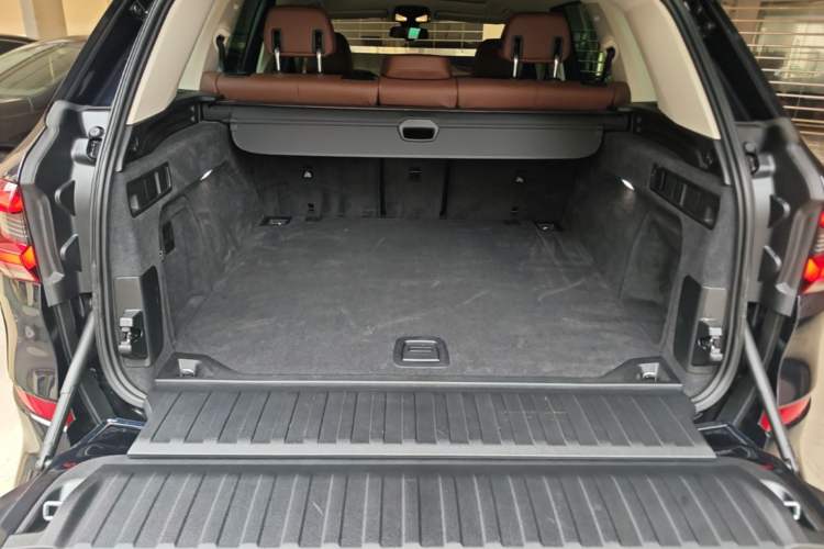 Used BMW X5 2020 xDrive30i M Sport Package Trunk