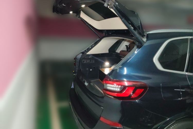 Used BMW X5 2020 xDrive30i M Sport Package Trunk