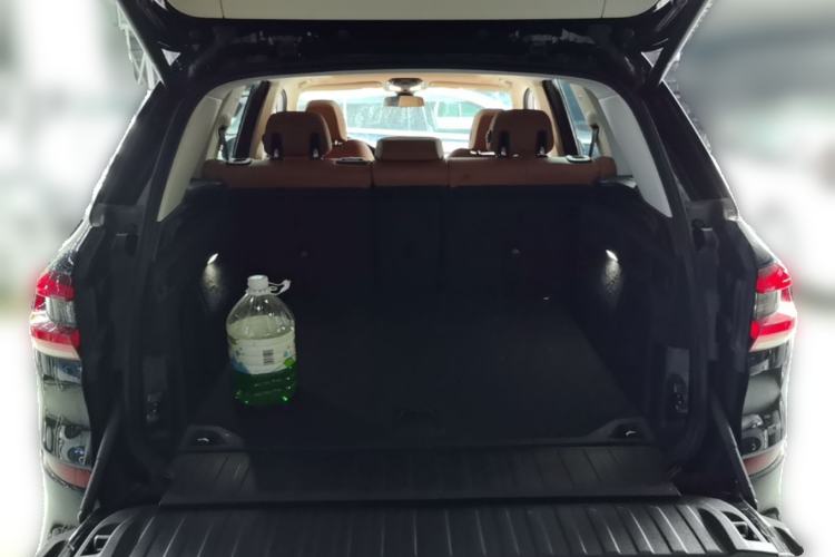 Used BMW X5 2020 xDrive40i M Sport Package Trunk