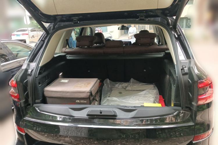 Used BMW X5 2020 xDrive40i M Sport Package Trunk
