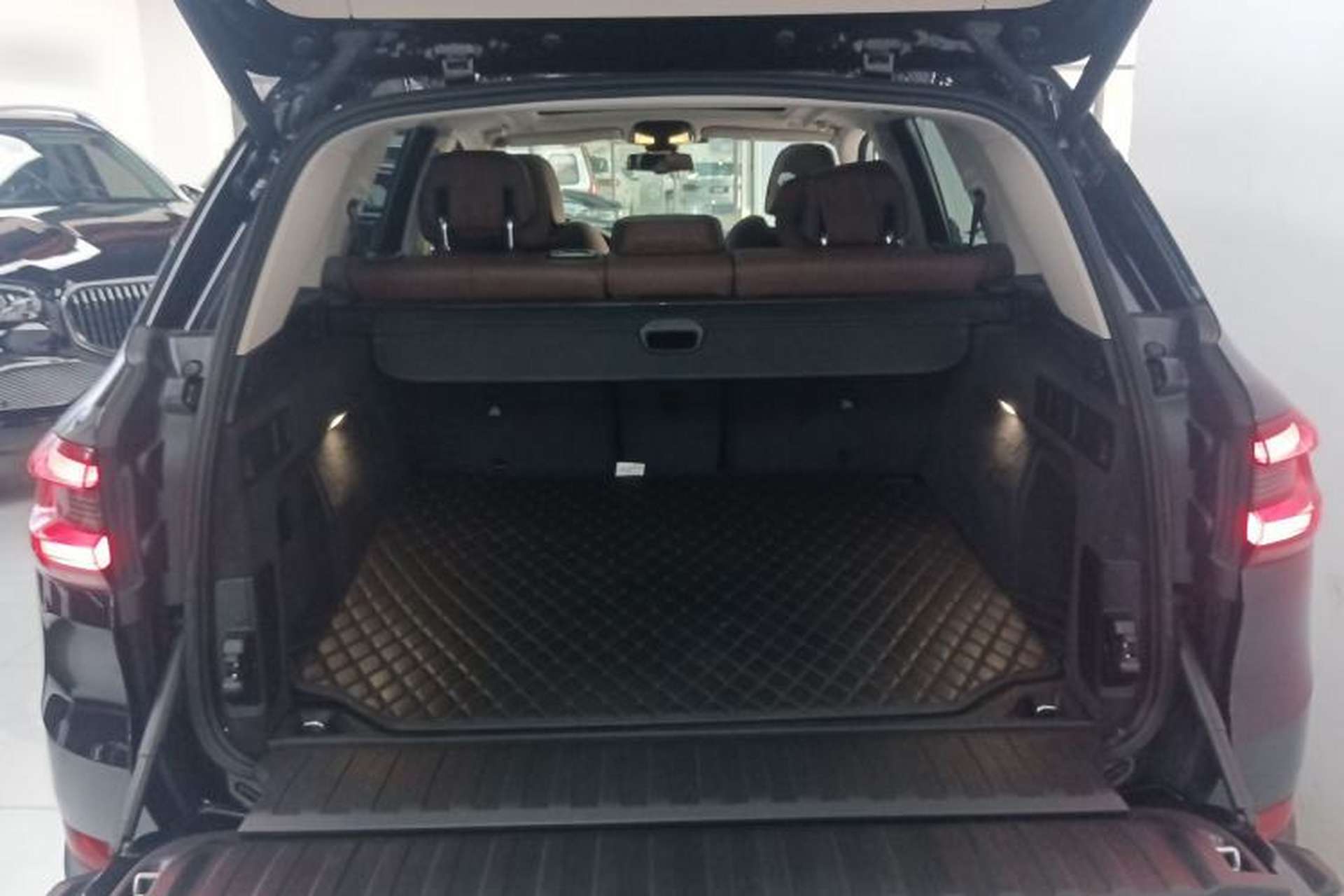 Used BMW X5 2020 xDrive30i X Design Package Trunk