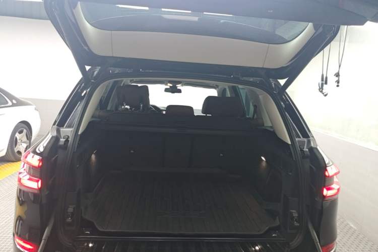Used BMW X5 2020 xDrive30i M Sport Package Trunk
