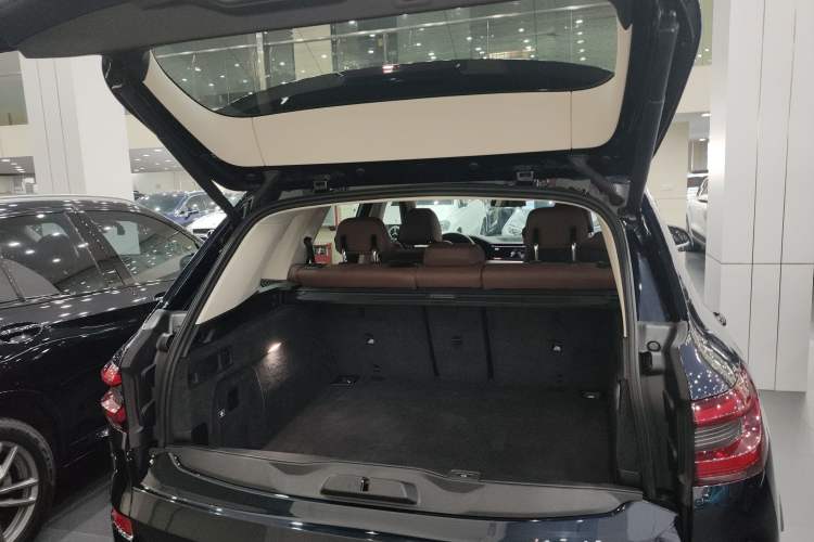 Used BMW X5 2020 xDrive40i M Sport Package Trunk