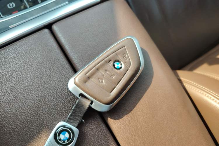 Used BMW X5 2020 xDrive40i Luxury Model with M Sport Package Vehicle Key