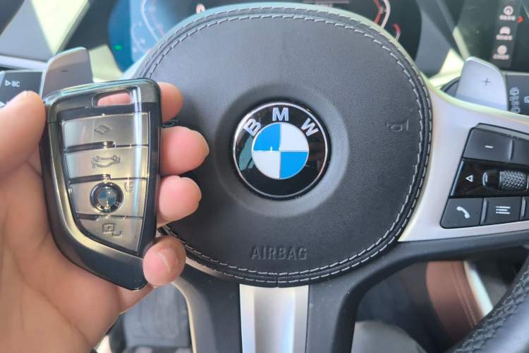 Used BMW X5 2020 xDrive40i Luxury Model with M Sport Package Vehicle Key