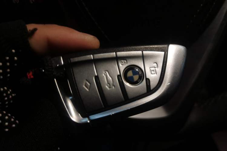 Used BMW X5 2020 xDrive30i X Design Package Vehicle Key