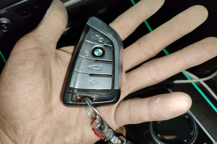 Used BMW X5 2020 xDrive40i M Sport Package Vehicle Key