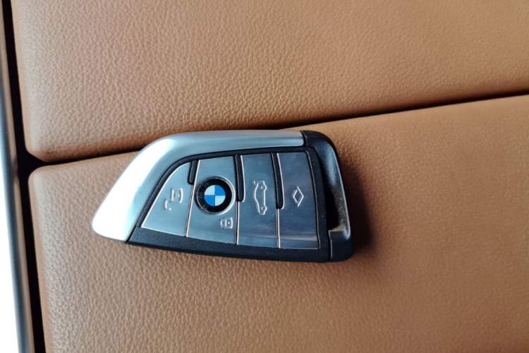 Used BMW X5 2020 xDrive40i M Sport Package Vehicle Key